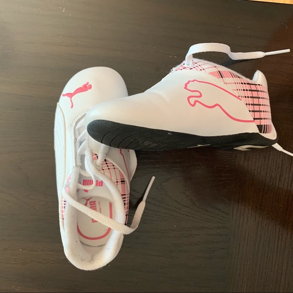 Girls’ Casual Sneaker - Picture 2 of 2